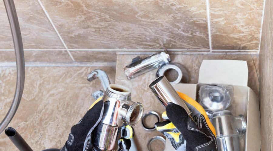 Expert Emergency Roof Repairs services in Maple City, MI